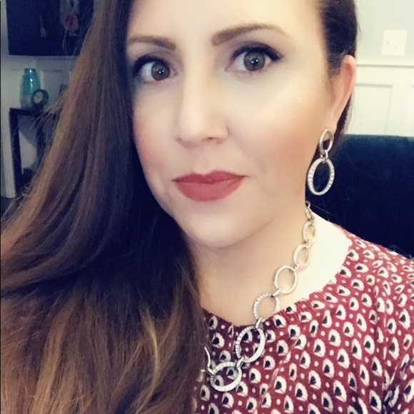 Meet your Posher, Tiffany - Picture 6 of 8